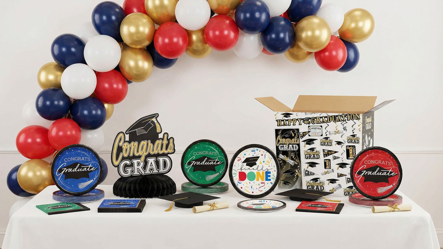 Shop Graduation Party Supplies